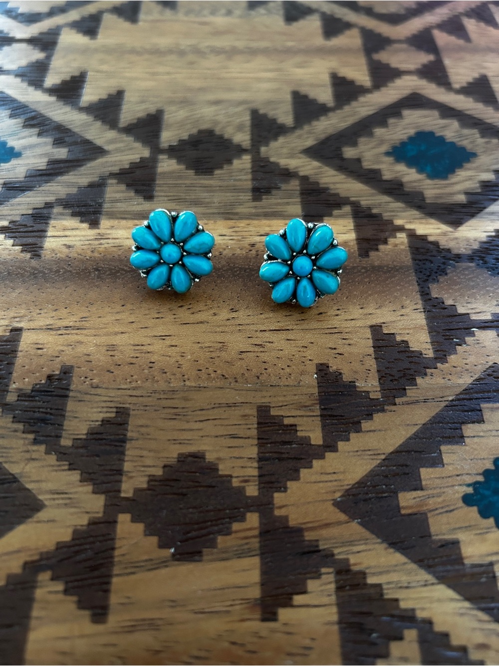 Turquoise Floral Cluster Stud Earrings - Women Jewelry